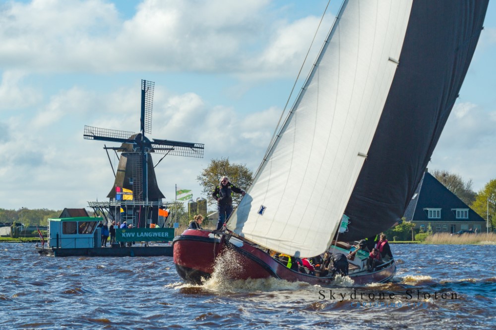 240421 Langweer Skutsjesilen c SkydroneSloten  1000